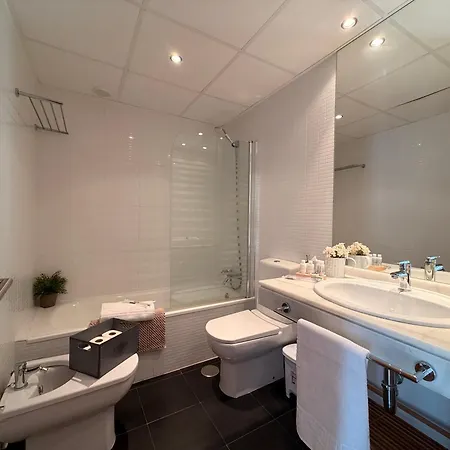 Camarate Golf Casares Luxury Apartmán