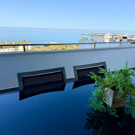 Camarate Golf Casares Luxury Apartmán *